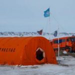 Надувная арктическая палатка: зимняя каркасная палатка для сурового климата